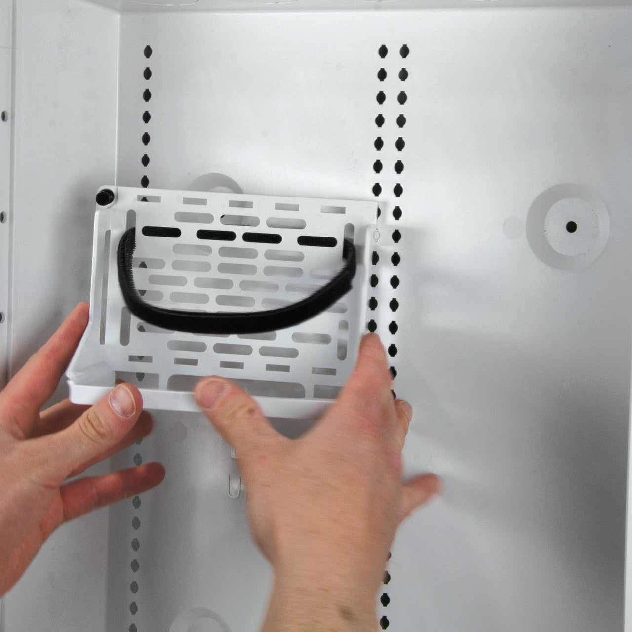 OnQ AC1060 Shelf Mounting Bracket