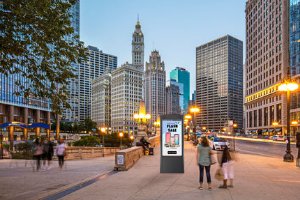 KOP55XHB Black Smart City Kiosk w/XHB554 HB IP66 Rated Display